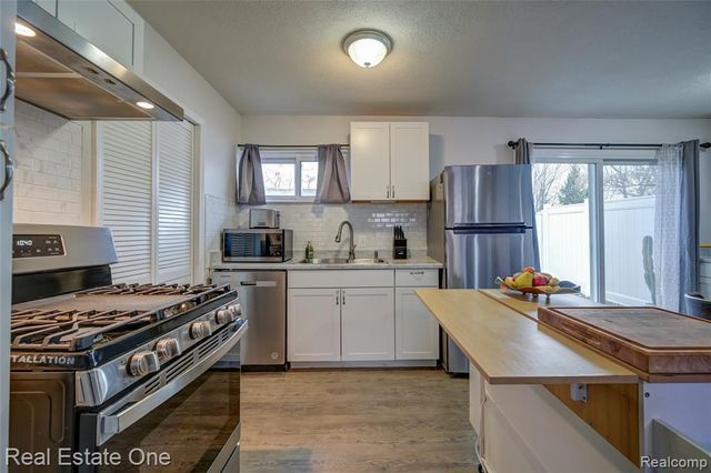 1592 Mollie Street, Ypsilanti, MI 48198