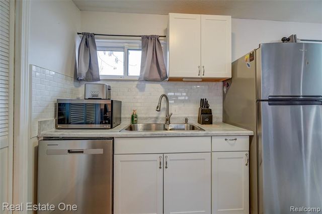 1592 Mollie Street, Ypsilanti, MI 48198