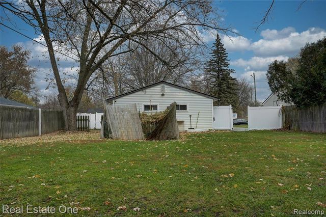 1592 Mollie Street, Ypsilanti, MI 48198