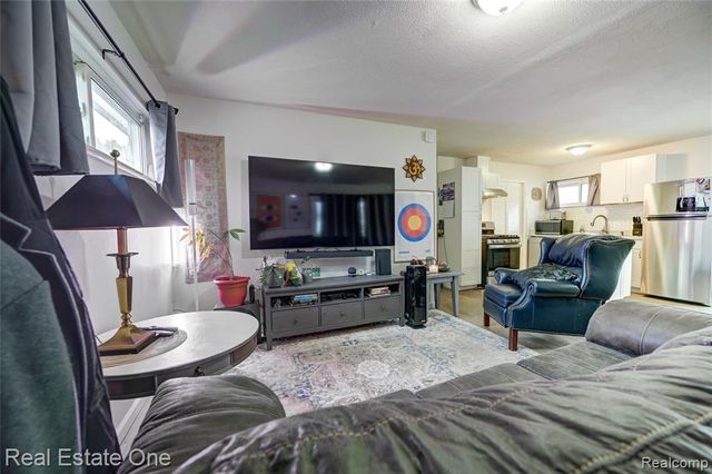 1592 Mollie Street, Ypsilanti, MI 48198