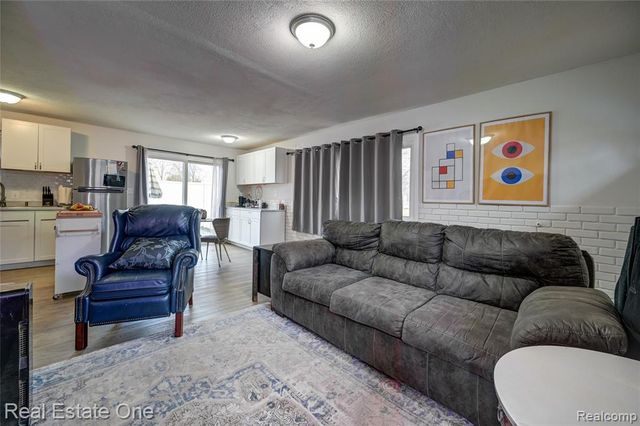 1592 Mollie Street, Ypsilanti, MI 48198