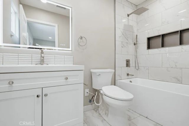 5016 W 116 West, Hawthorne, CA 90250