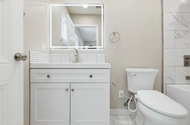 5016 W 116 West, Hawthorne, CA 90250