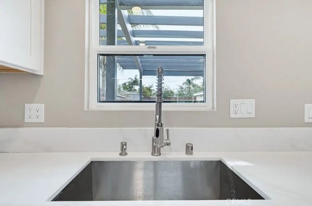 5016 W 116 West, Hawthorne, CA 90250