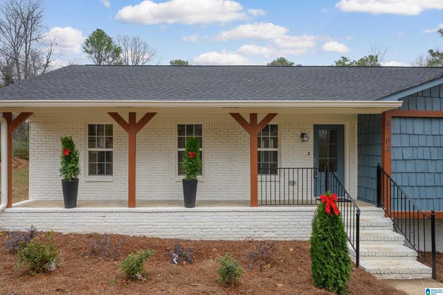 4704 CHIPPEWA LANE, Pelham, AL 35124