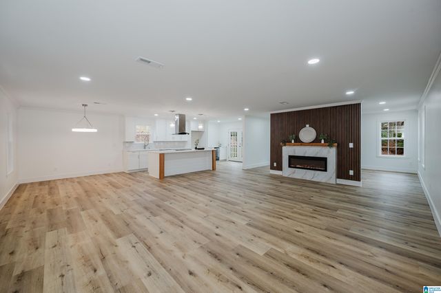 4704 CHIPPEWA LANE, Pelham, AL 35124