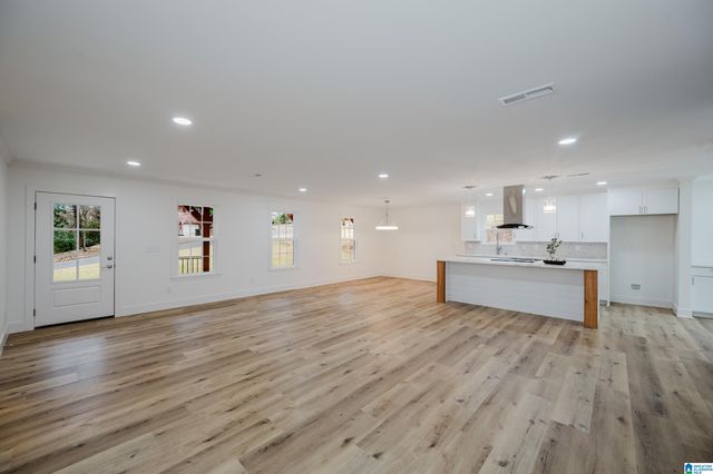 4704 CHIPPEWA LANE, Pelham, AL 35124