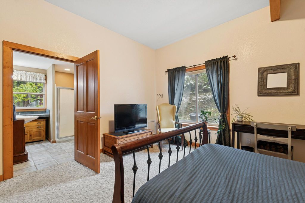 707 Twin Lakes Road, Whitefish, MT 59937 photo 18