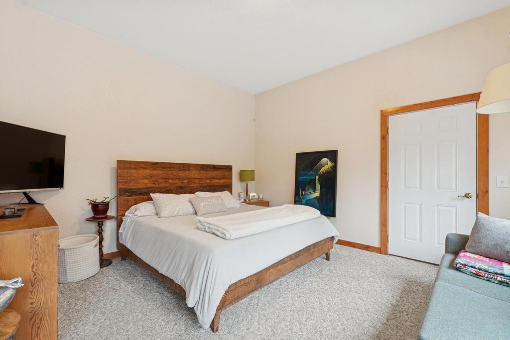 707 Twin Lakes Road, Whitefish, MT 59937 photo 23