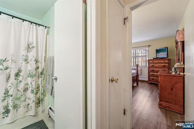 2007 Hawthorne Lane 2007, Mahwah, NJ 07430