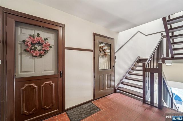 2007 Hawthorne Lane 2007, Mahwah, NJ 07430