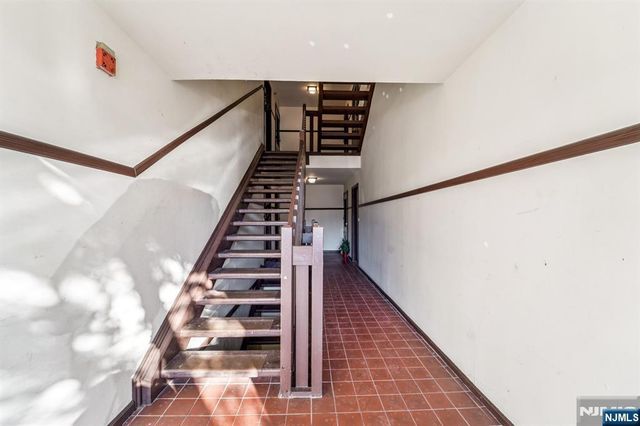 2007 Hawthorne Lane 2007, Mahwah, NJ 07430