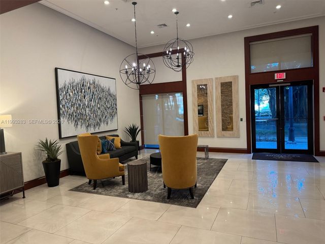 3530 SW 22nd St 706, Miami, FL 33145