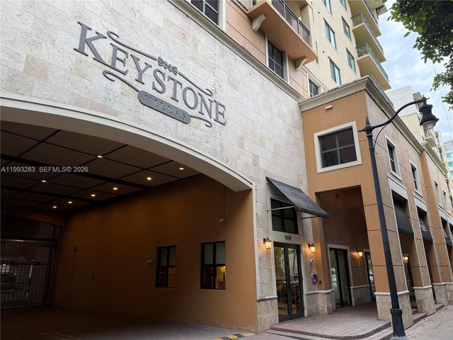 3530 SW 22nd St 706, Miami, FL 33145