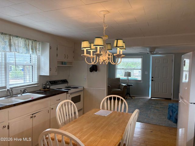 214 NE 64th Street, Oak Island, NC 28465