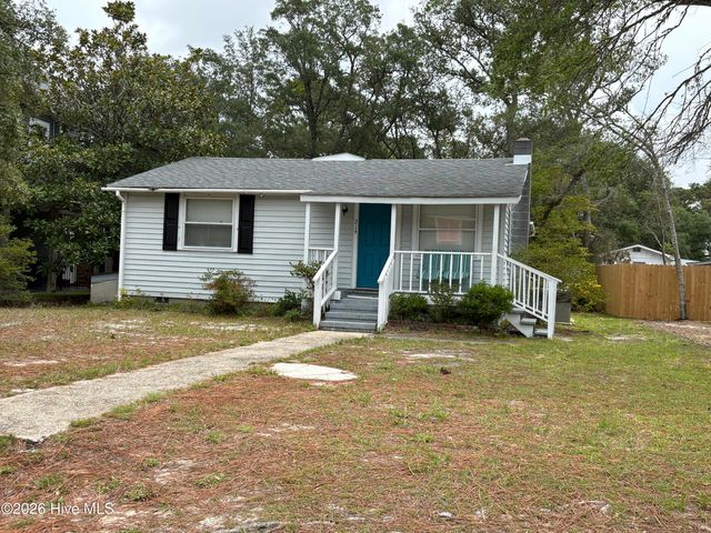 214 NE 64th Street, Oak Island, NC 28465