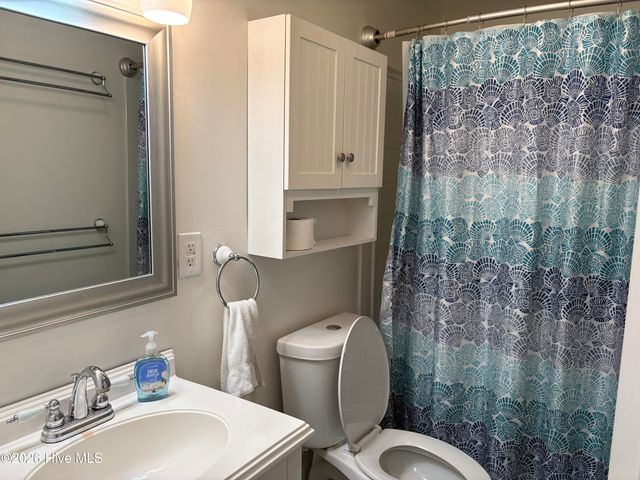 214 NE 64th Street, Oak Island, NC 28465