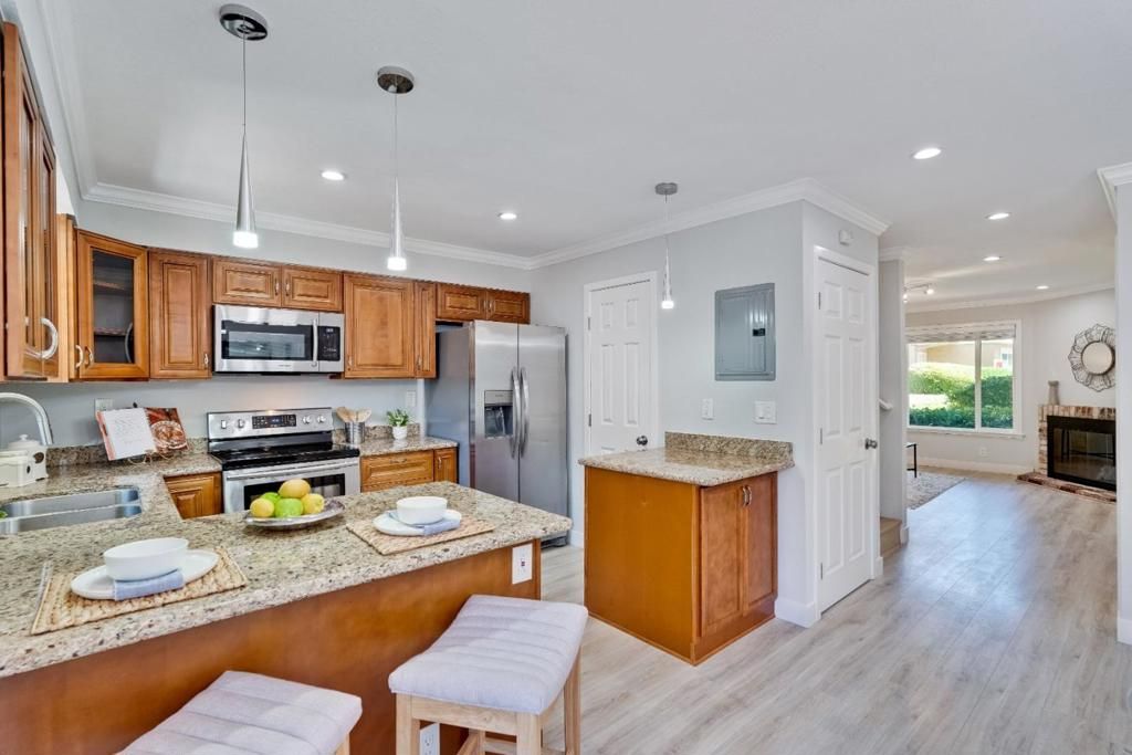 Image 14 of property listing at 3440 Brushcreek Way, San Jose, CA 95121