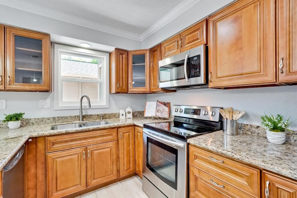 Image 15 of property listing at 3440 Brushcreek Way, San Jose, CA 95121