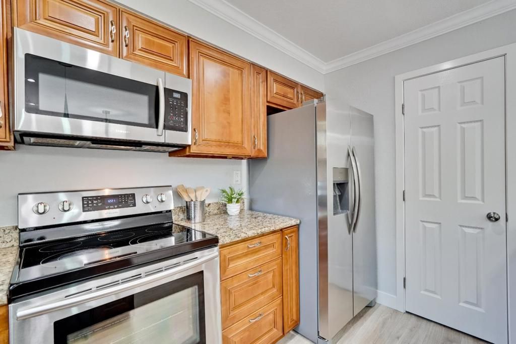Image 18 of property listing at 3440 Brushcreek Way, San Jose, CA 95121