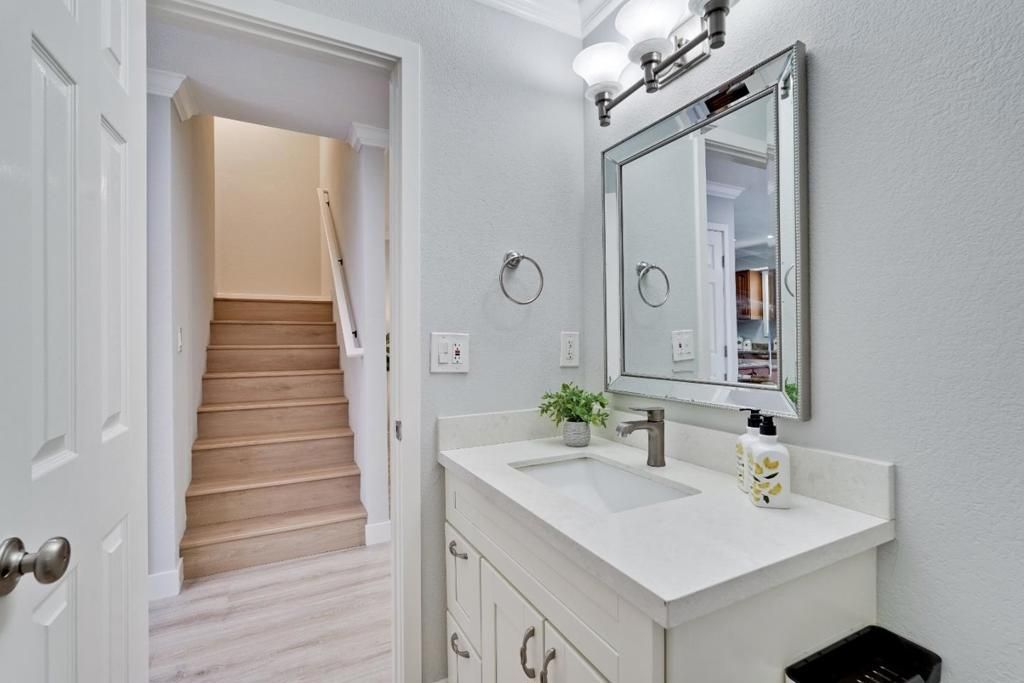 Image 25 of property listing at 3440 Brushcreek Way, San Jose, CA 95121