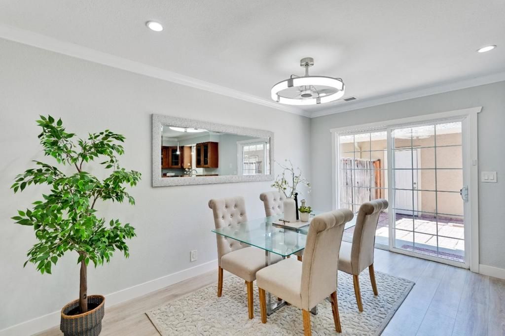 Image 8 of property listing at 3440 Brushcreek Way, San Jose, CA 95121