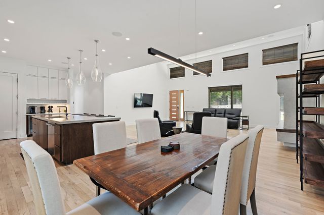 1002 W Grove Ave, Nashville, TN 37203