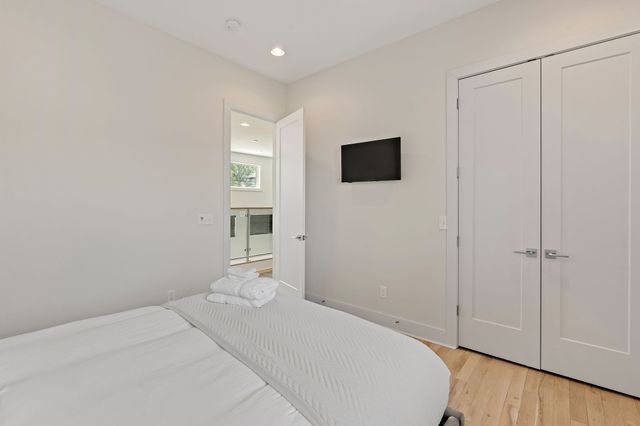 1002 W Grove Ave, Nashville, TN 37203