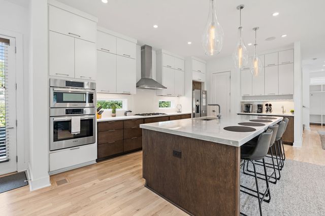 1002 W Grove Ave, Nashville, TN 37203