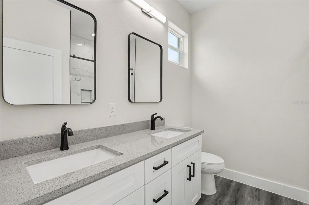 Image 22 of property listing at 4013 E CURTIS STREET, Tampa, FL 33610