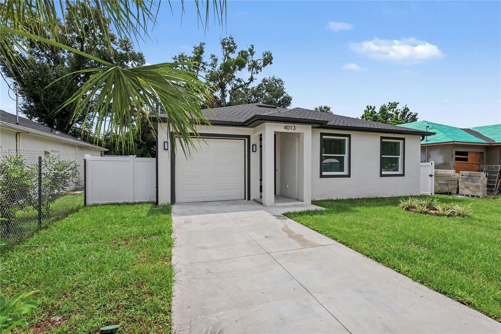 Image 4 of property listing at 4013 E CURTIS STREET, Tampa, FL 33610