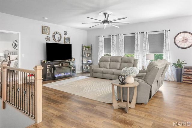 119 Nathan Way Court, Edwardsville, IL 62025