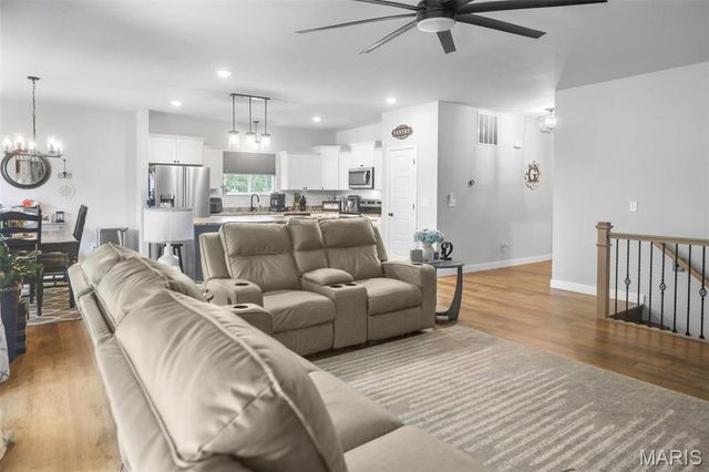 119 Nathan Way Court, Edwardsville, IL 62025