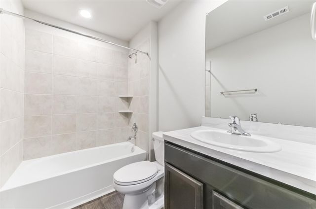 16524 Cascading Pines Ct, Conroe, TX 77302