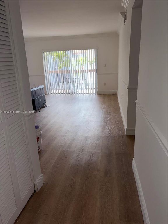 401 NW 72nd Ave 209-D, Miami, FL 33126