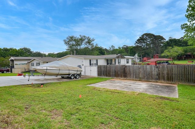 14184 Shadow Bay Drive, Willis, TX 77318