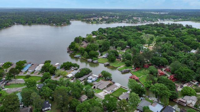 14184 Shadow Bay Drive, Willis, TX 77318