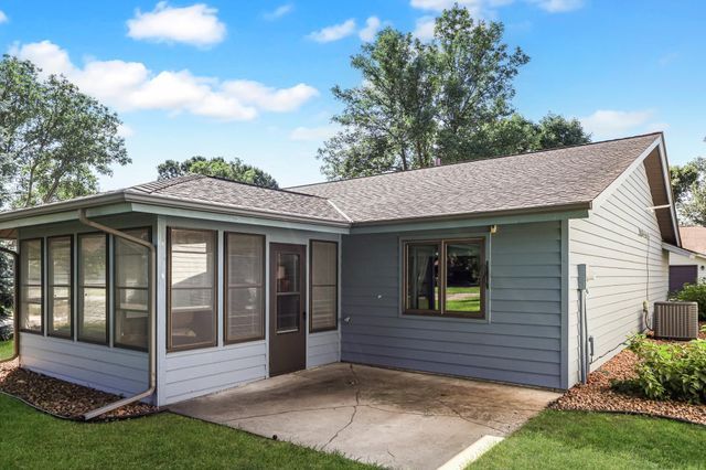 2604 15th Street N, Saint Cloud, MN 56303