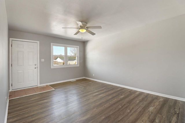 8415 14th AVENUE, Kenosha, WI 53143