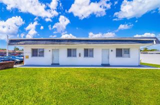 7031 Pembroke Rd, Pembroke Pines, FL 33023