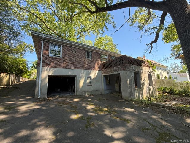 177 Longvue Terrace, Yonkers, NY 10710