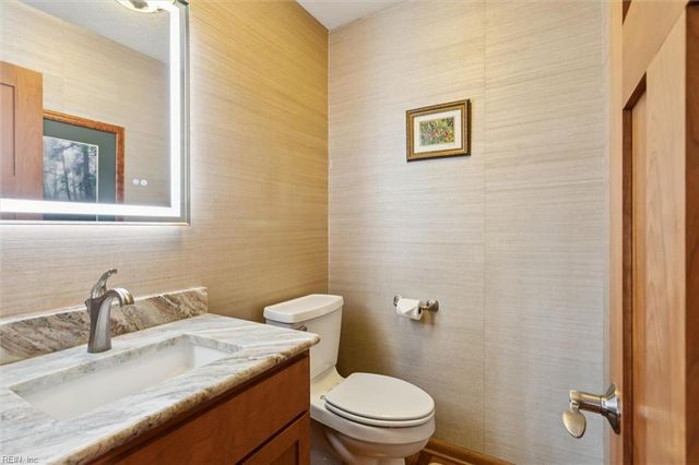 110 Tides Run, Yorktown, VA 23692