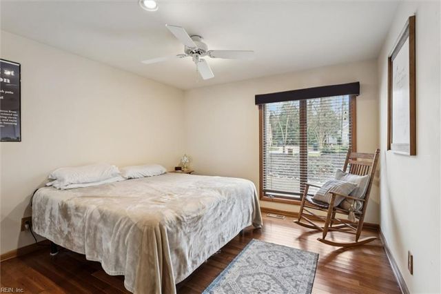 110 Tides Run, Yorktown, VA 23692