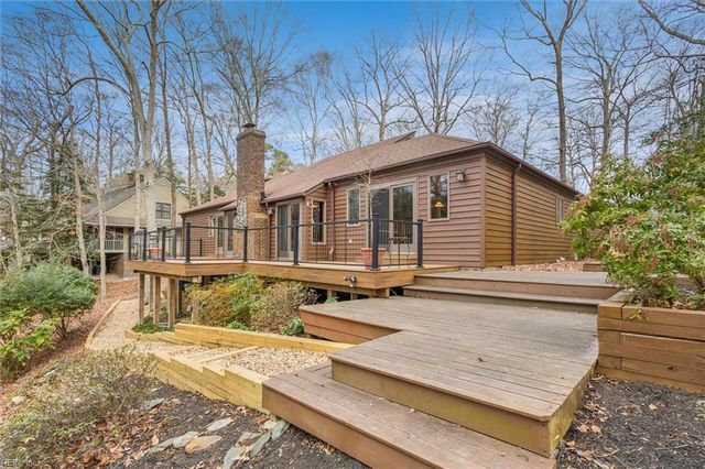 110 Tides Run, Yorktown, VA 23692