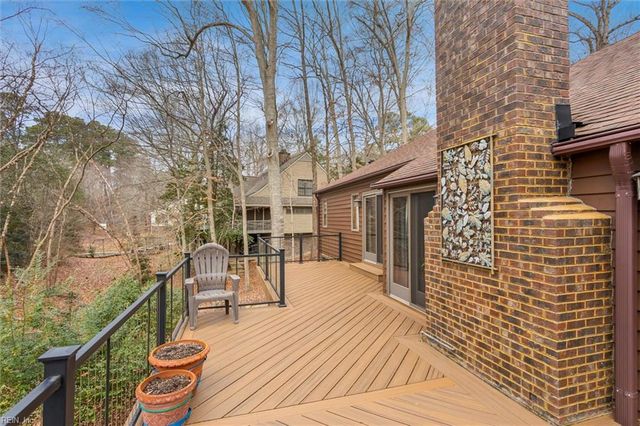 110 Tides Run, Yorktown, VA 23692