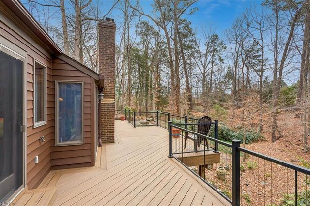 110 Tides Run, Yorktown, VA 23692