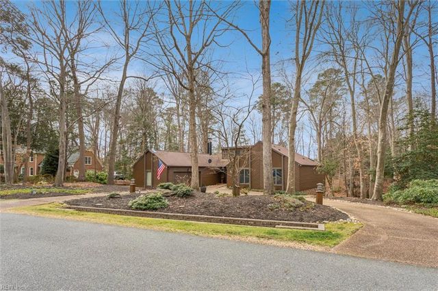 110 Tides Run, Yorktown, VA 23692