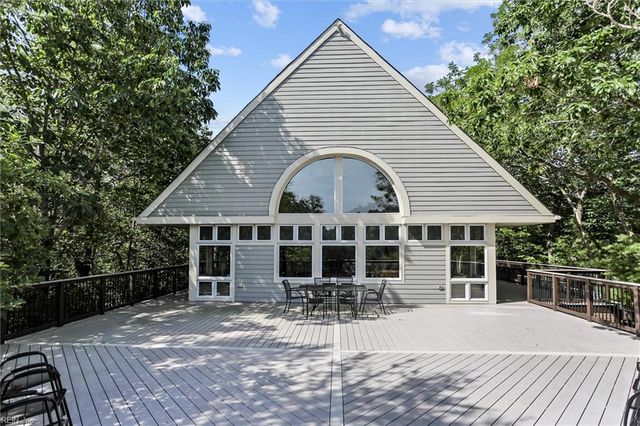 110 Tides Run, Yorktown, VA 23692