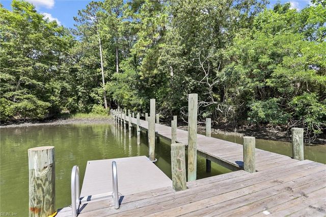 110 Tides Run, Yorktown, VA 23692