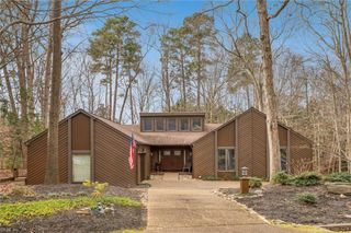 110 Tides Run, Yorktown, VA 23692